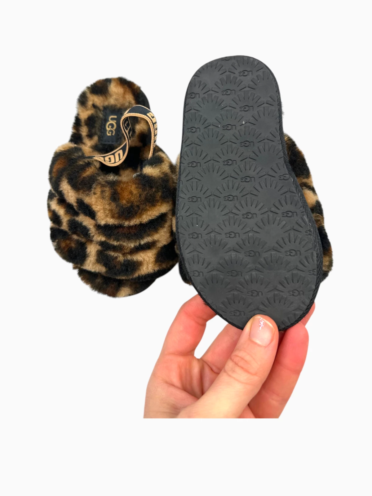 UGG - Schoenen (maat 26)