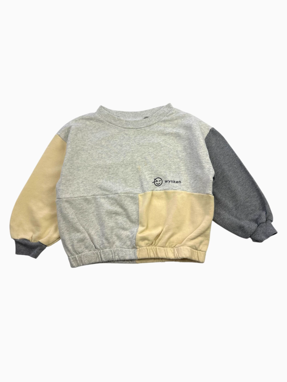 Wynken - Trui (maat 116)