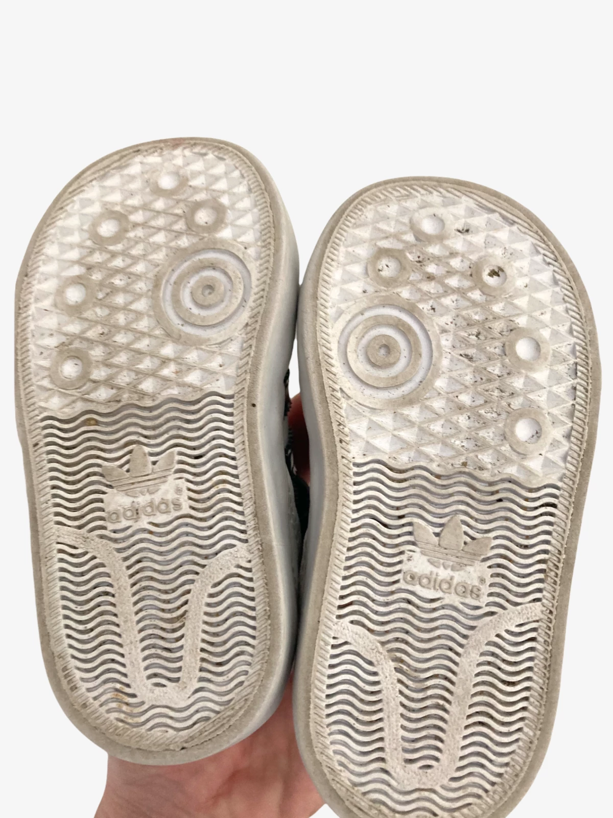 Adidas - Schoenen (maat 20)