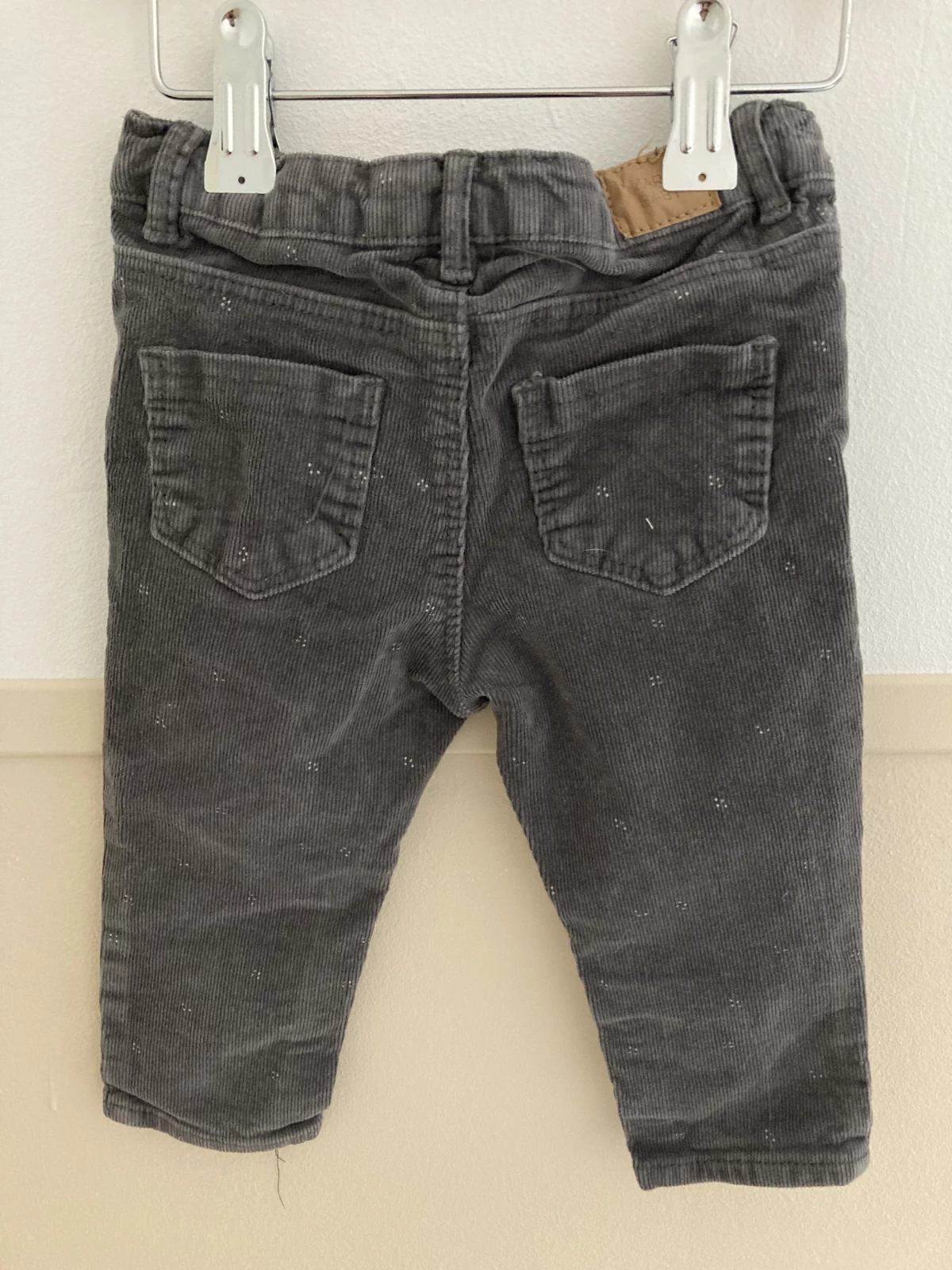 Zara - Lange broek (maat 80)