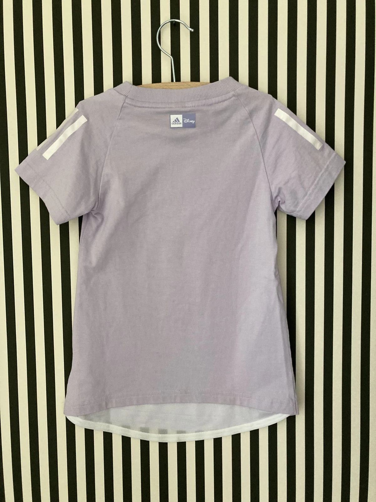 Adidas - T-Shirt (maat 104)