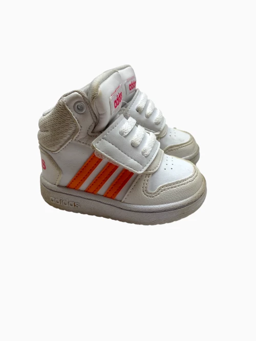 Tweedehands schoenen van Adidas in maat 19 • Restory